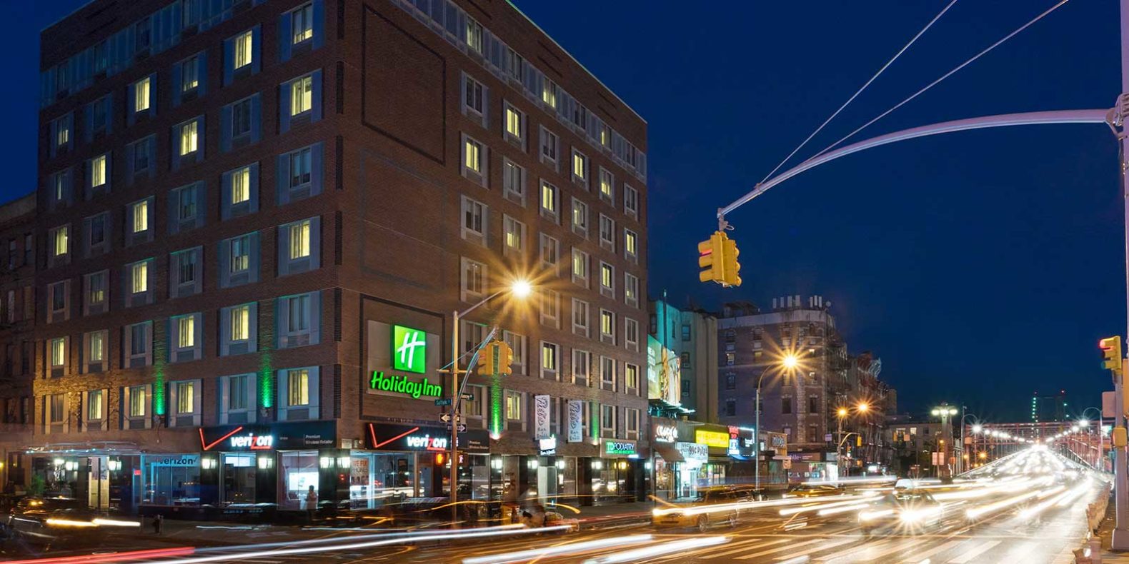 Holiday Inn NYC - Lower East Side Exterior