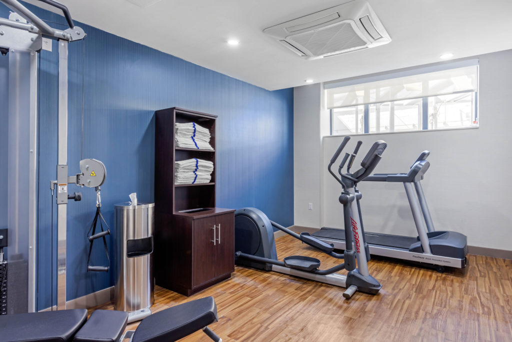 Comfort Inn Prospect Park-Brooklyn fitness room
