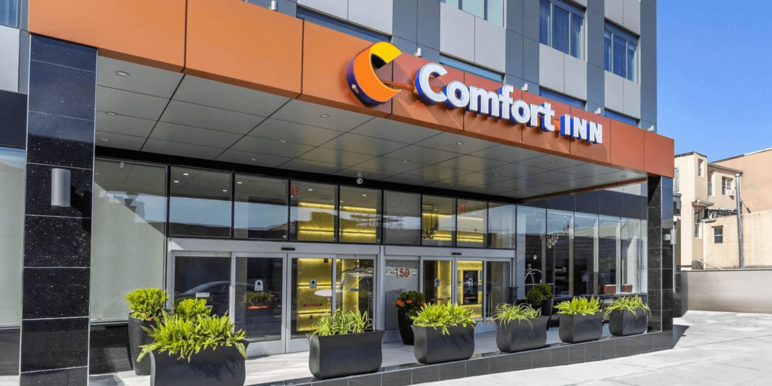 Comfort Inn Prospect Park - Brooklyn exterior daytime