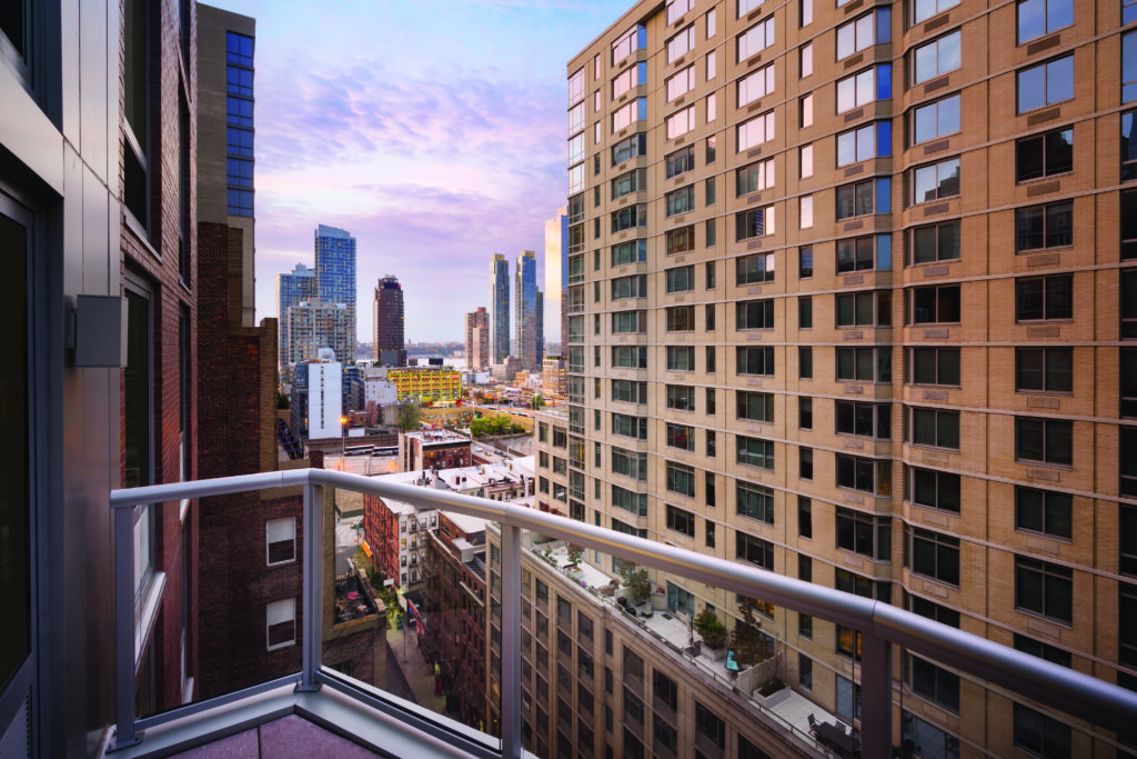 Hilton Garden Inn New York Times Square South king bed with balcony